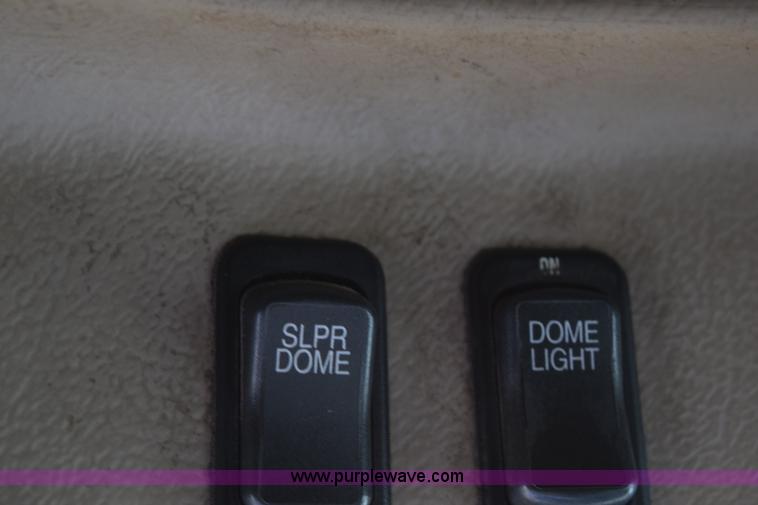 image for item K2357 2007 International 9400i semi truck