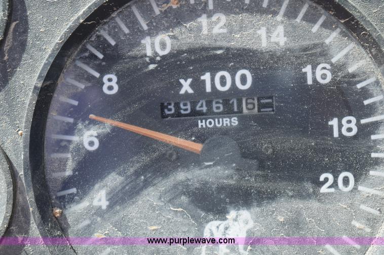 image for item K2358 1996 Mack CH613 semi truck