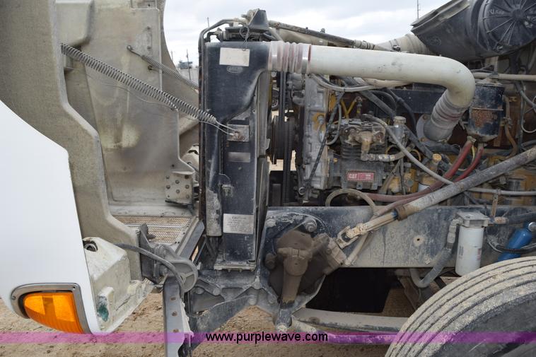 image for item K2360 1998 Peterbilt 377 semi truck