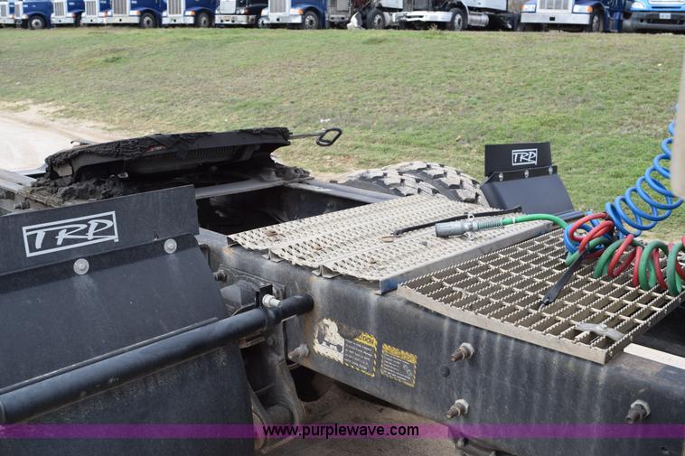 image for item K2362 1996 Mack CH613 semi truck