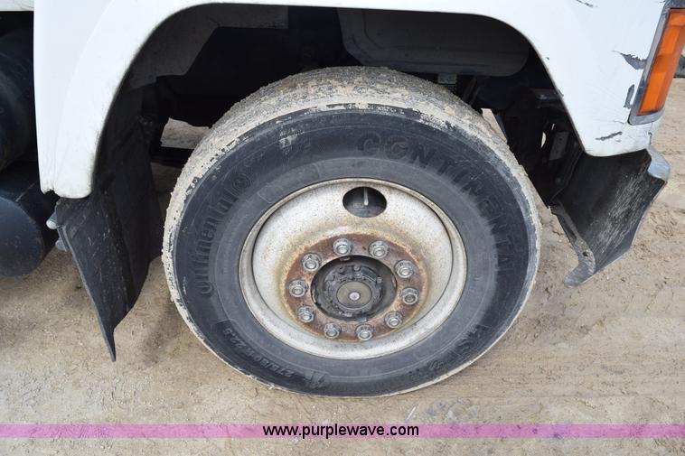 image for item K2362 1996 Mack CH613 semi truck