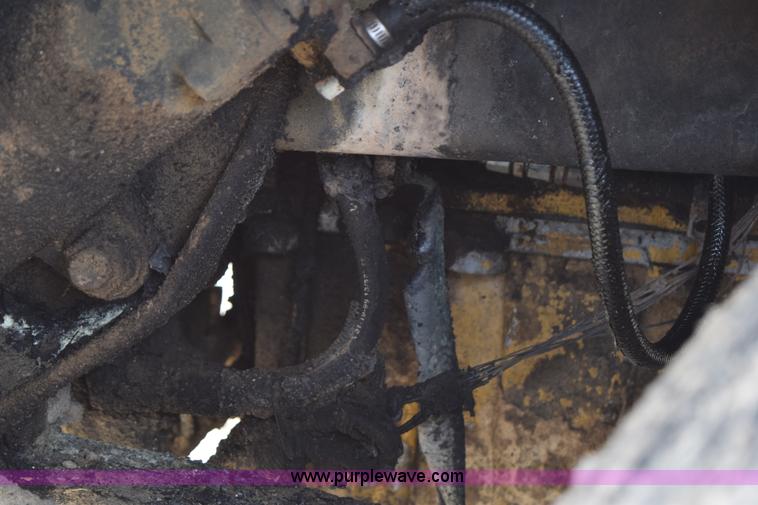 image for item K2363 2000 Peterbilt 377 semi truck