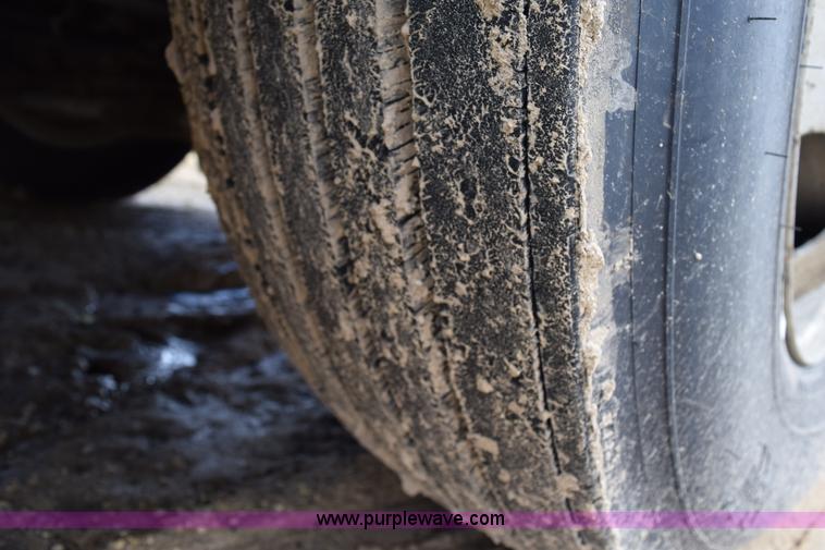 image for item K2363 2000 Peterbilt 377 semi truck