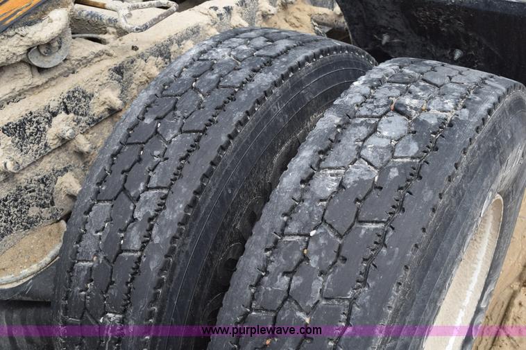 image for item K2363 2000 Peterbilt 377 semi truck