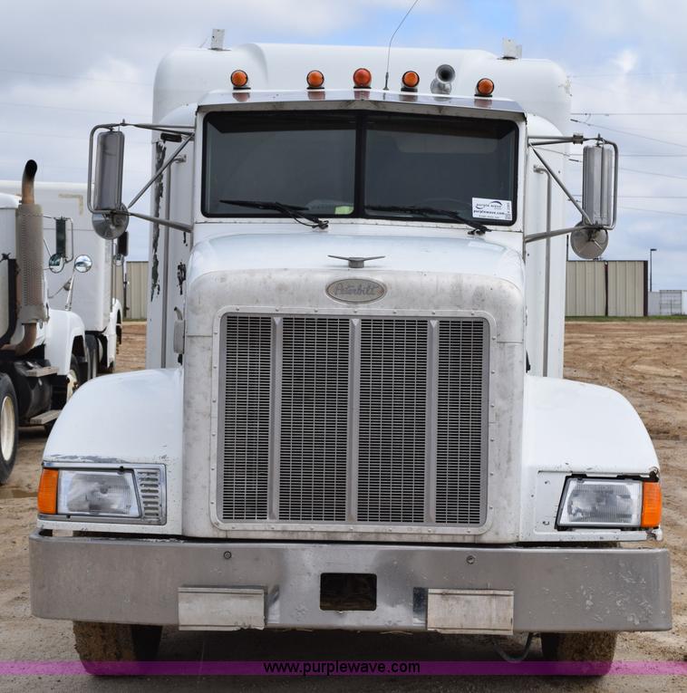 image for item K2365 1998 Peterbilt 377 semi truck