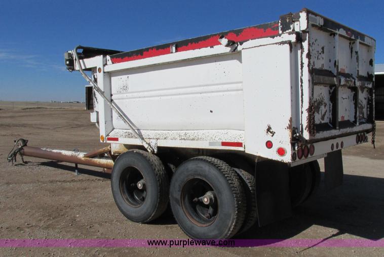 image for item K3170 1983 Clement end dump pup trailer
