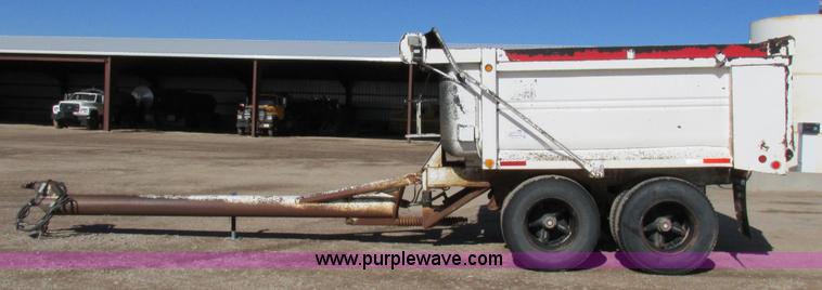 image for item K3170 1983 Clement end dump pup trailer