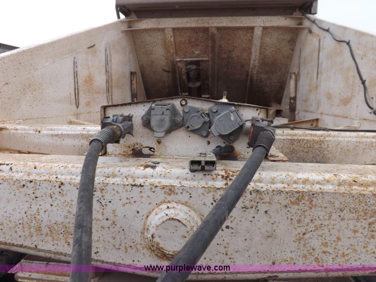 image for item K3760 1993 Ranco bottom dump trailer