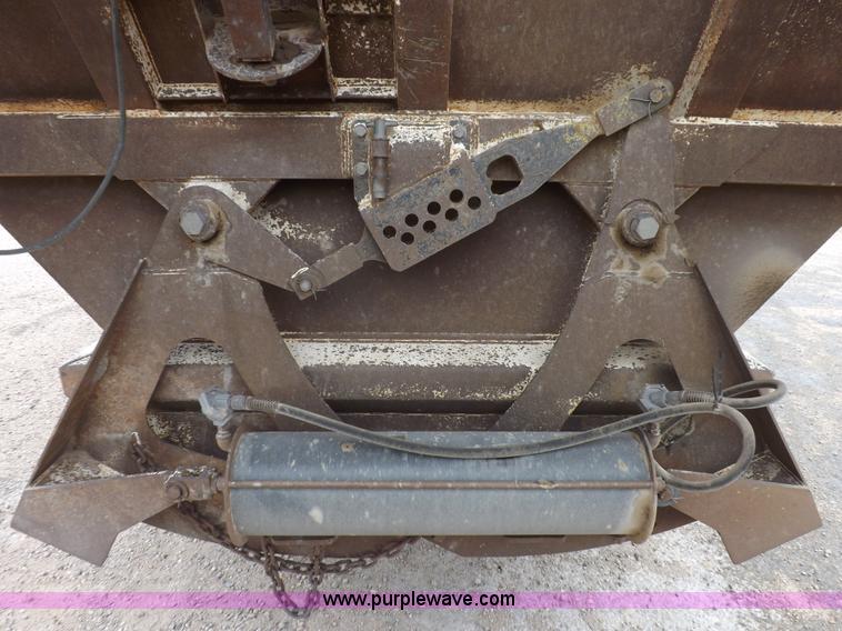 image for item K3760 1993 Ranco bottom dump trailer