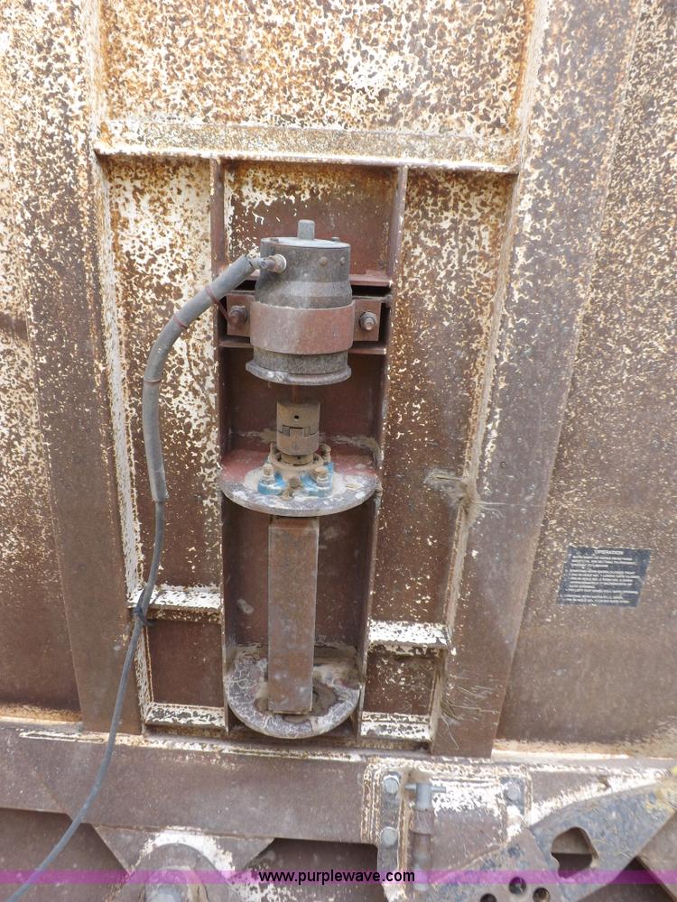 image for item K3760 1993 Ranco bottom dump trailer