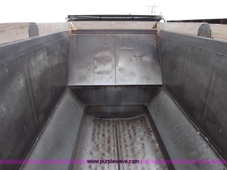 image for item K3760 1993 Ranco bottom dump trailer