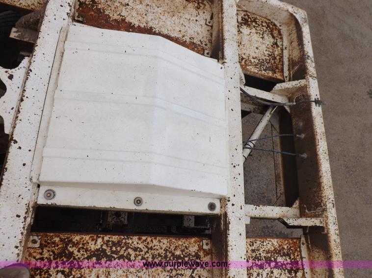 image for item K3760 1993 Ranco bottom dump trailer