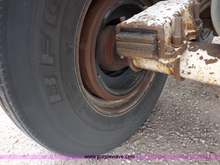 image for item K3760 1993 Ranco bottom dump trailer