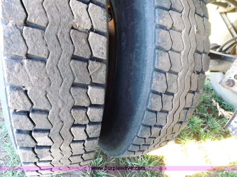 image for item K3767 1999 Hawk Master grain trailer