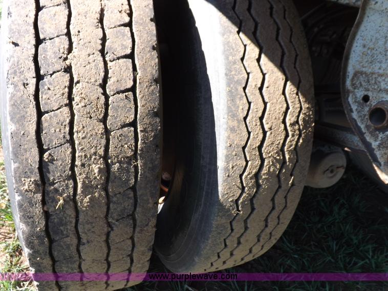 image for item K3767 1999 Hawk Master grain trailer