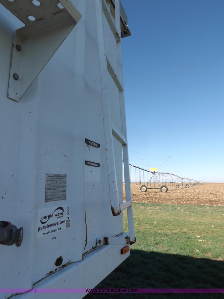 image for item K3767 1999 Hawk Master grain trailer