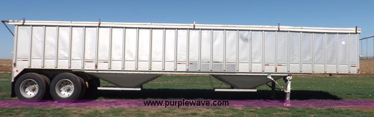 image for item K3768 1979 Guthrie grain trailer