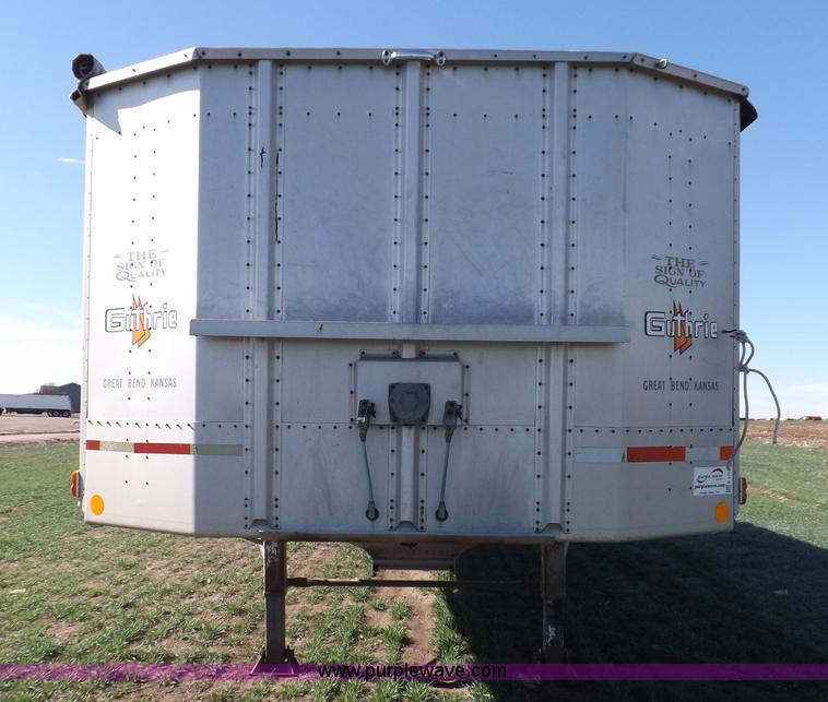 image for item K3768 1979 Guthrie grain trailer