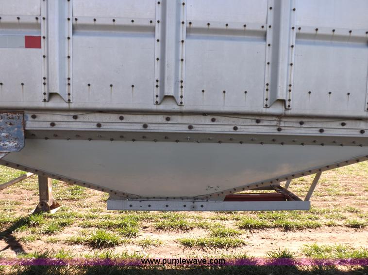 image for item K3768 1979 Guthrie grain trailer