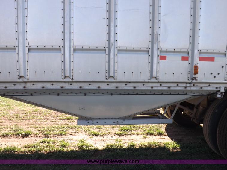 image for item K3768 1979 Guthrie grain trailer