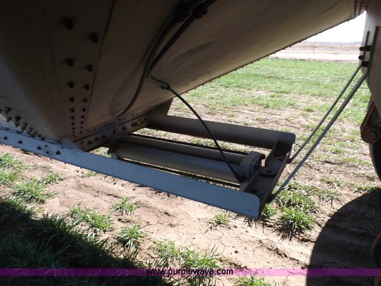 image for item K3768 1979 Guthrie grain trailer