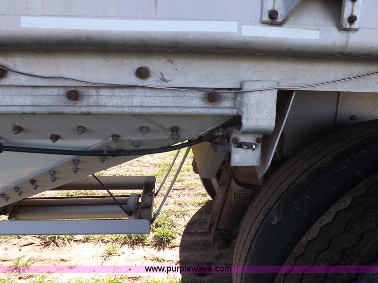 image for item K3768 1979 Guthrie grain trailer