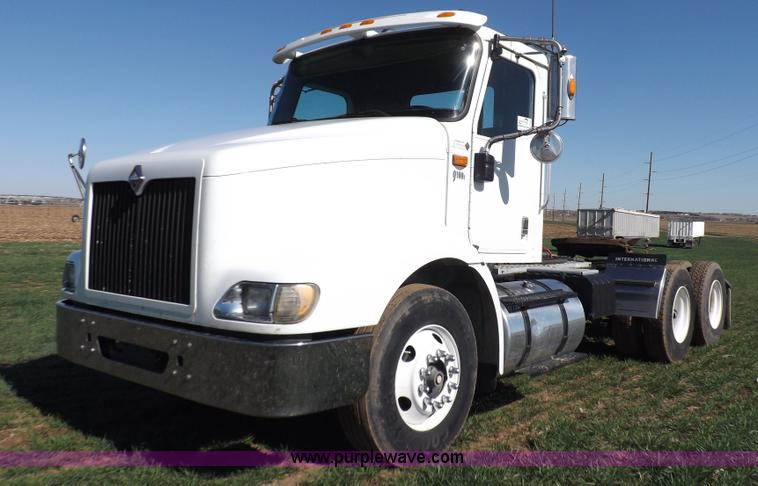 image for item K3769 2003 International 9100i semi truck