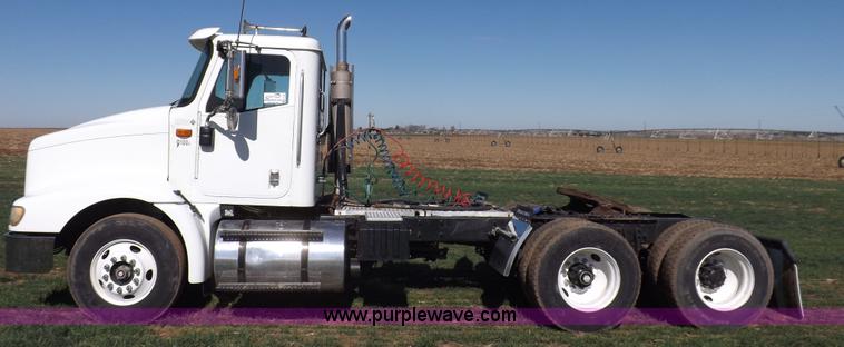 image for item K3769 2003 International 9100i semi truck