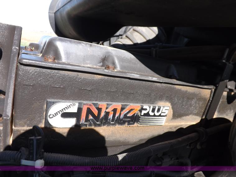 image for item K3769 2003 International 9100i semi truck