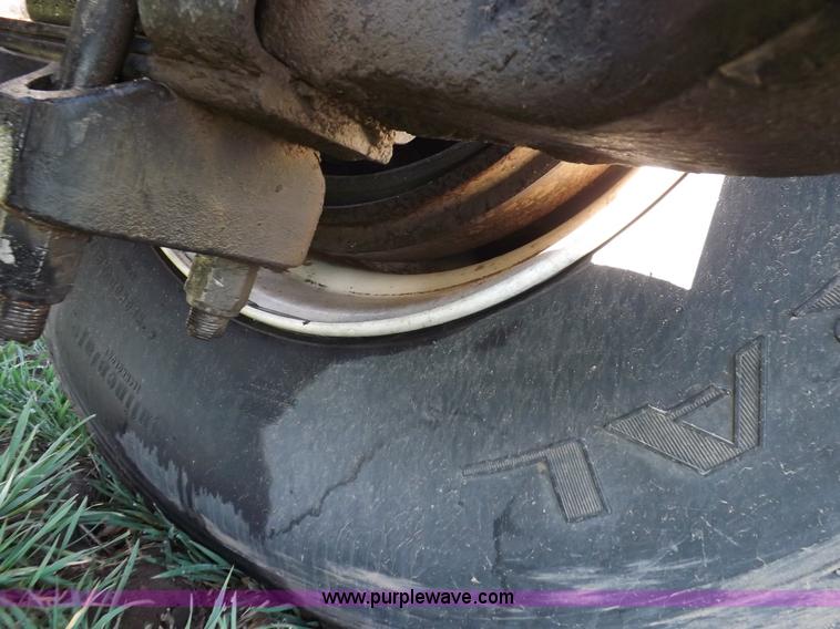 image for item K3769 2003 International 9100i semi truck