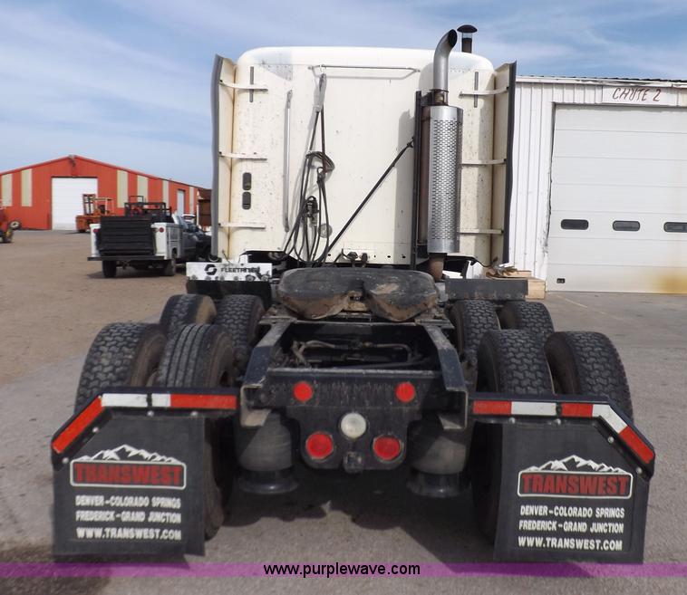 image for item K3770 2004 Freightliner ST120 semi truck