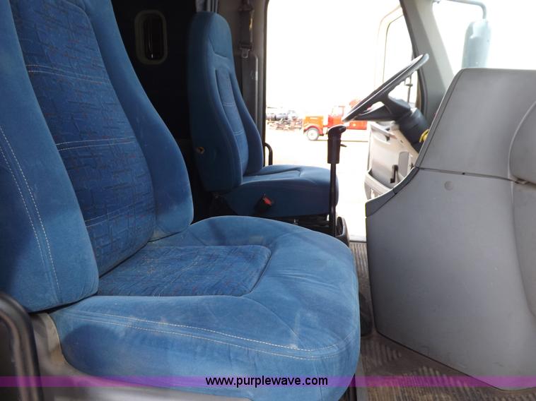 image for item K3770 2004 Freightliner ST120 semi truck