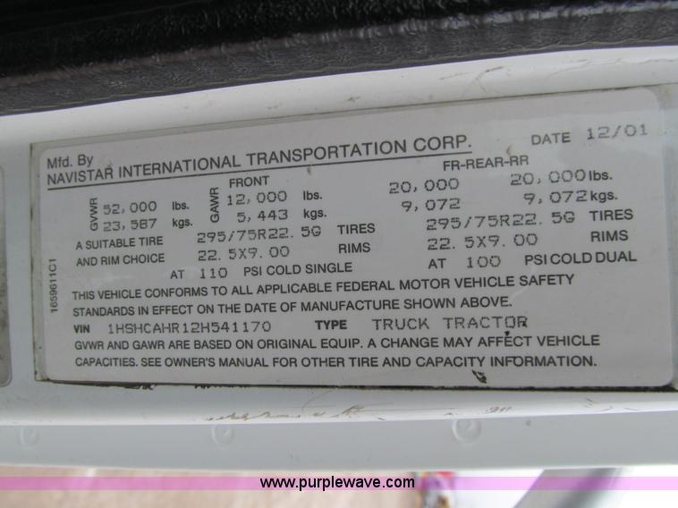 image for item K5528 2002 International 8100 semi truck