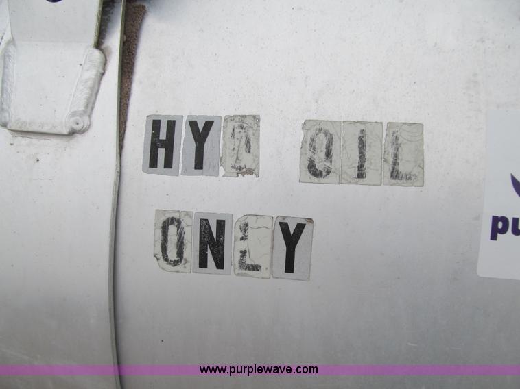 image for item K5529 1996 Peterbilt 377 semi truck