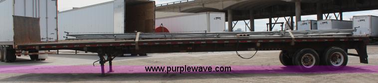 image for item K6828 1995 Trailmobile flatbed trailer