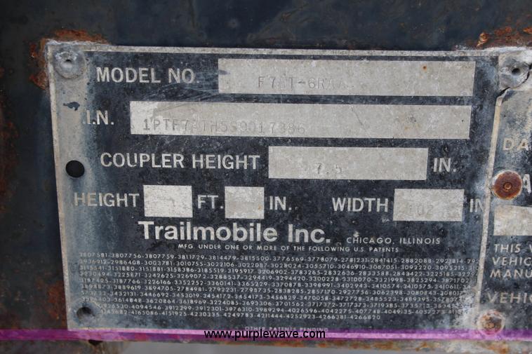 image for item K6828 1995 Trailmobile flatbed trailer