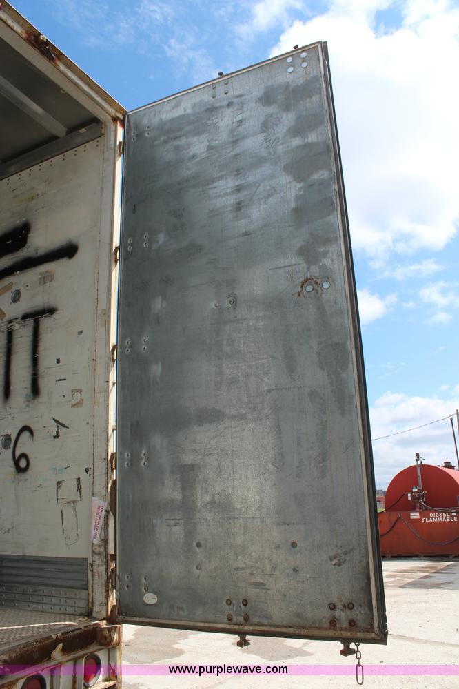 image for item K6830 2000 Wabash dry van trailer