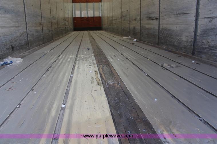 image for item K6831 1994 Monan dry van trailer