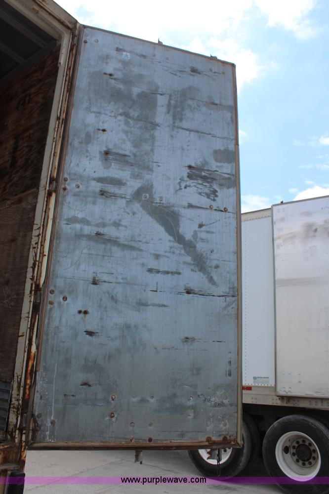 image for item K6833 1995 Trailmobile dry van trailer