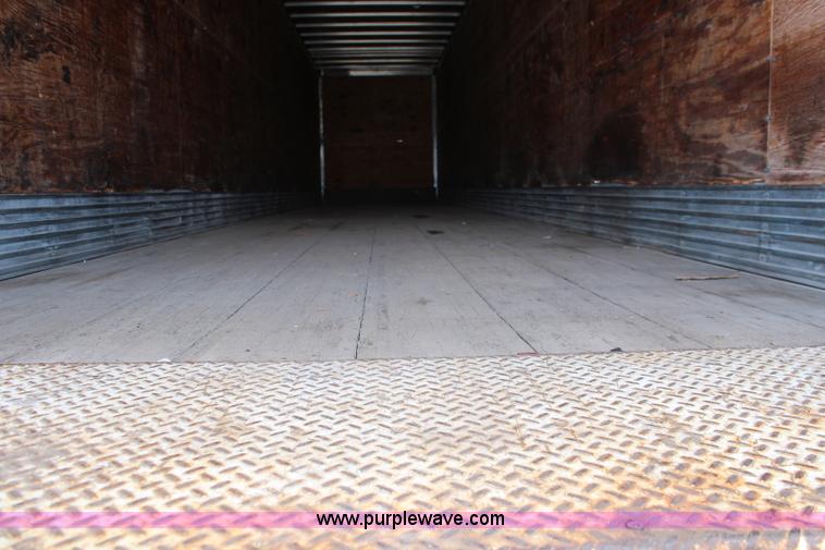 image for item K6833 1995 Trailmobile dry van trailer