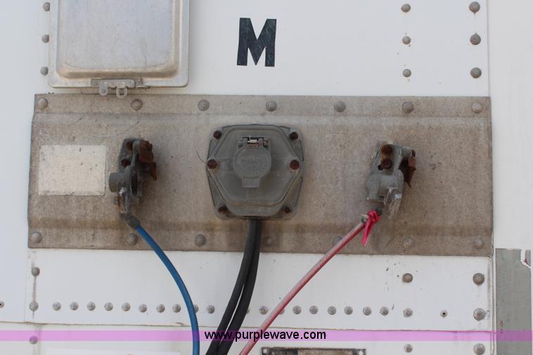 image for item K6834 1996 Trailmobile dry van trailer