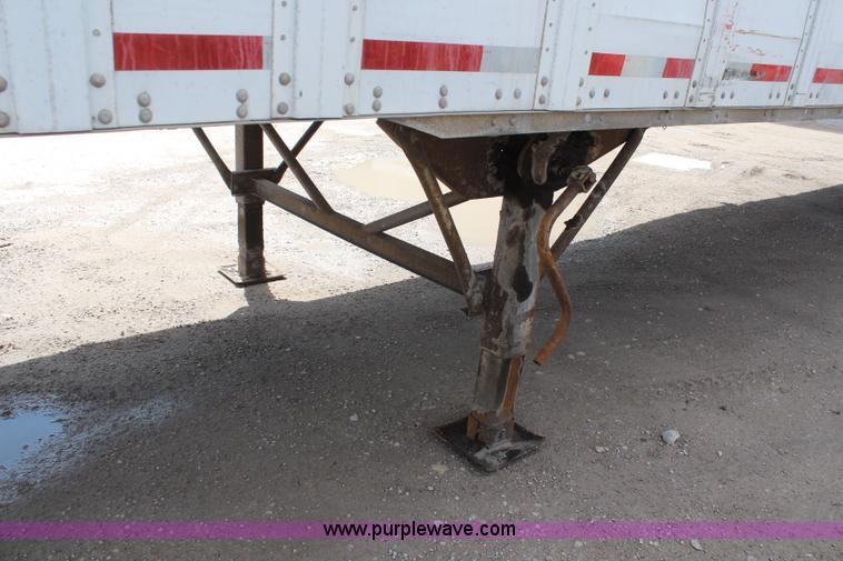 image for item K6834 1996 Trailmobile dry van trailer