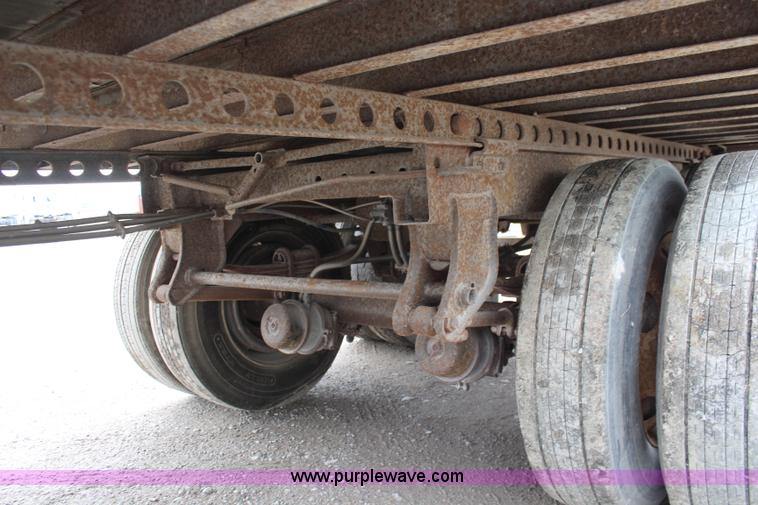 image for item K6835 1996 Trailmobile dry van trailer