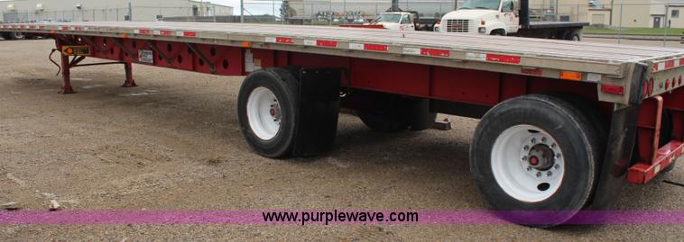 image for item K6838 2005 Transcraft Eagle flatbed trailer