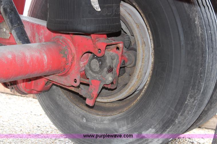 image for item K6838 2005 Transcraft Eagle flatbed trailer