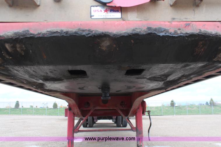 image for item K6839 2005 Transcraft Eagle flatbed trailer