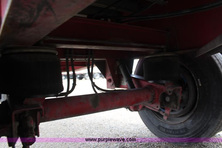 image for item K6839 2005 Transcraft Eagle flatbed trailer