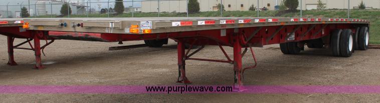 image for item K6840 2005 Transcraft Eagle flatbed trailer