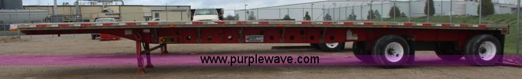 image for item K6840 2005 Transcraft Eagle flatbed trailer
