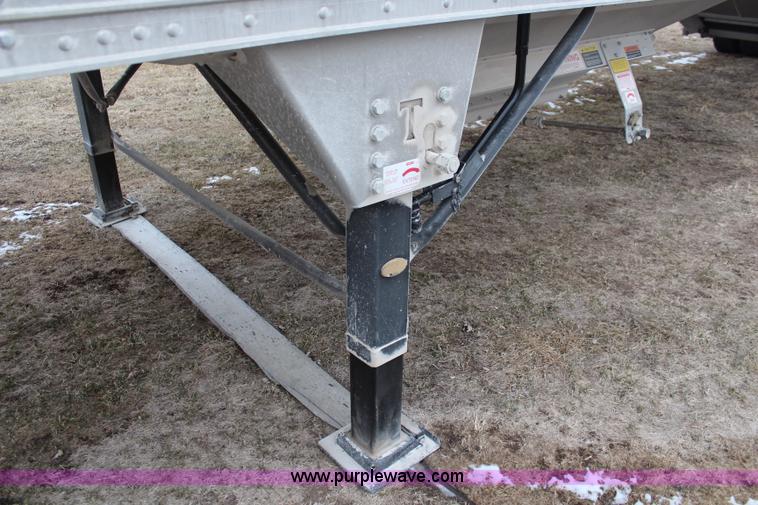 image for item K7167 2011 Timpte double hopper grain trailer